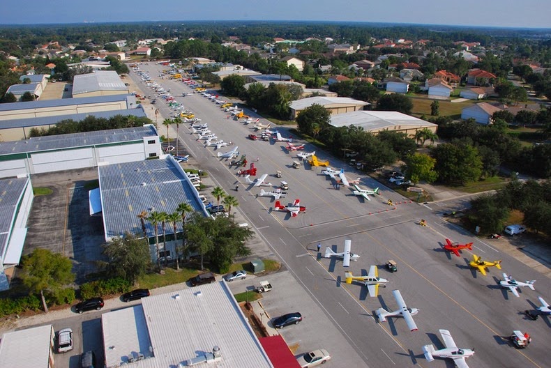 Στο Spruce Creek έχουν όλοι αεροπλάνο