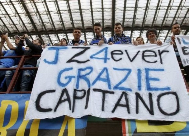 ΦΩΤΟ-Συγκίνηση στο «αντίο» του Ζανέτι