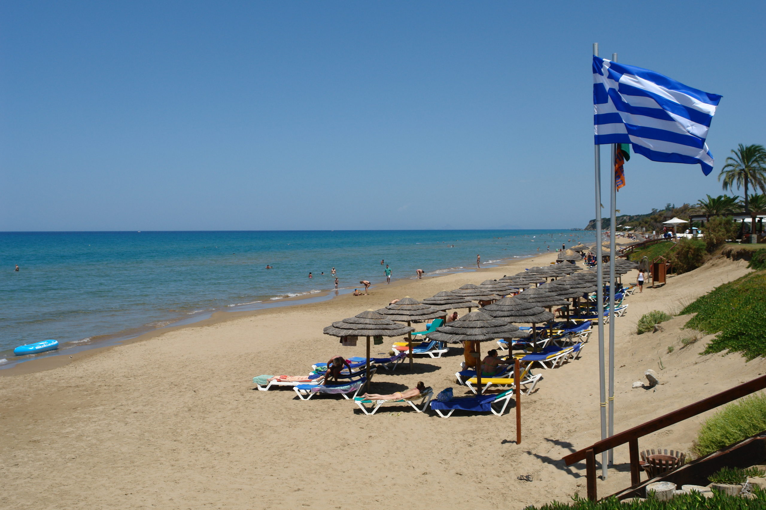 Γαλάζια σημαία σε 408 ακτές