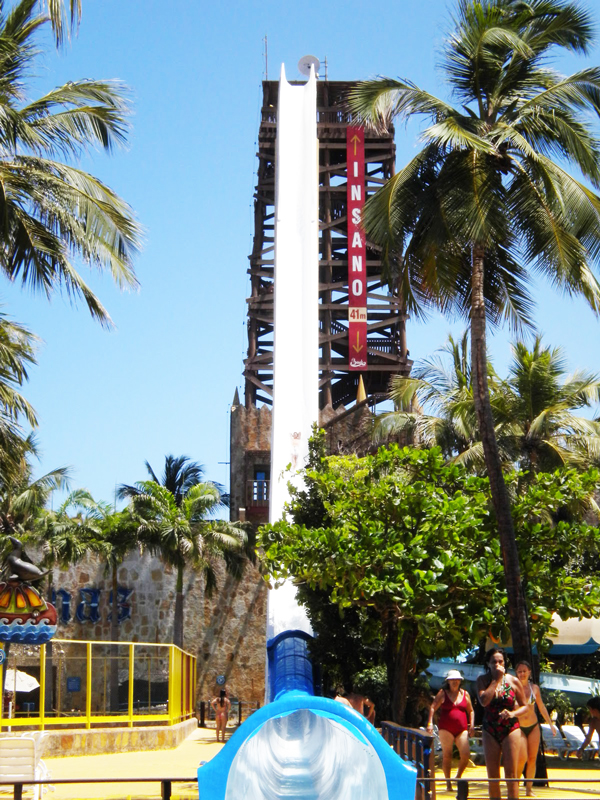 perierga.gr - Μια νεροτσουλήθρα στα... σύννεφα!