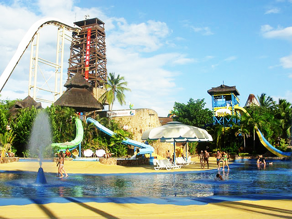 perierga.gr - Μια νεροτσουλήθρα στα... σύννεφα!