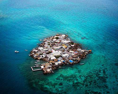 perierga.gr - Το πιο πυκνοκατοικημένο νησί στον κόσμο!