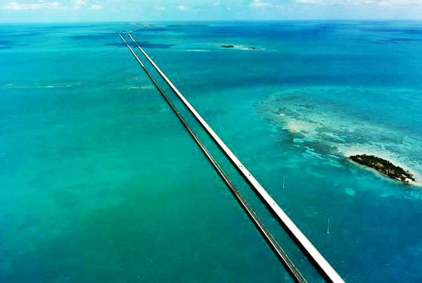 perierga.gr - Overseas Highway: Οδηγώντας πάνω στον ωκεανό! 