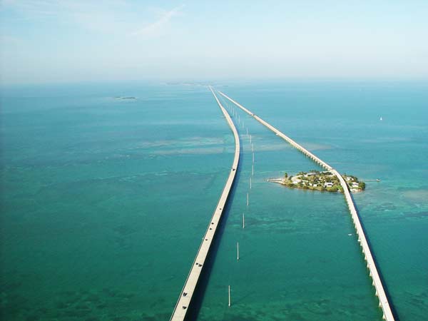 perierga.gr - Overseas Highway: Οδηγώντας πάνω στον ωκεανό! 