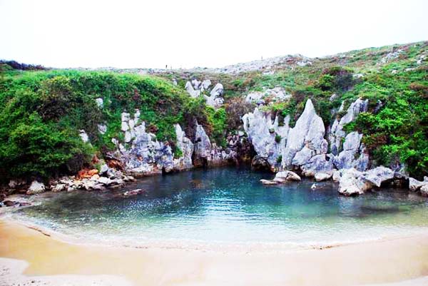 perierga.gr - Μια παραλία χωρίς τη θάλασσα!