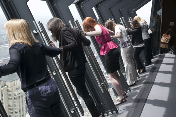 perierga.gr - Μπαλκόνι μετακινείται 30 μοίρες για καλύτερη θέα!