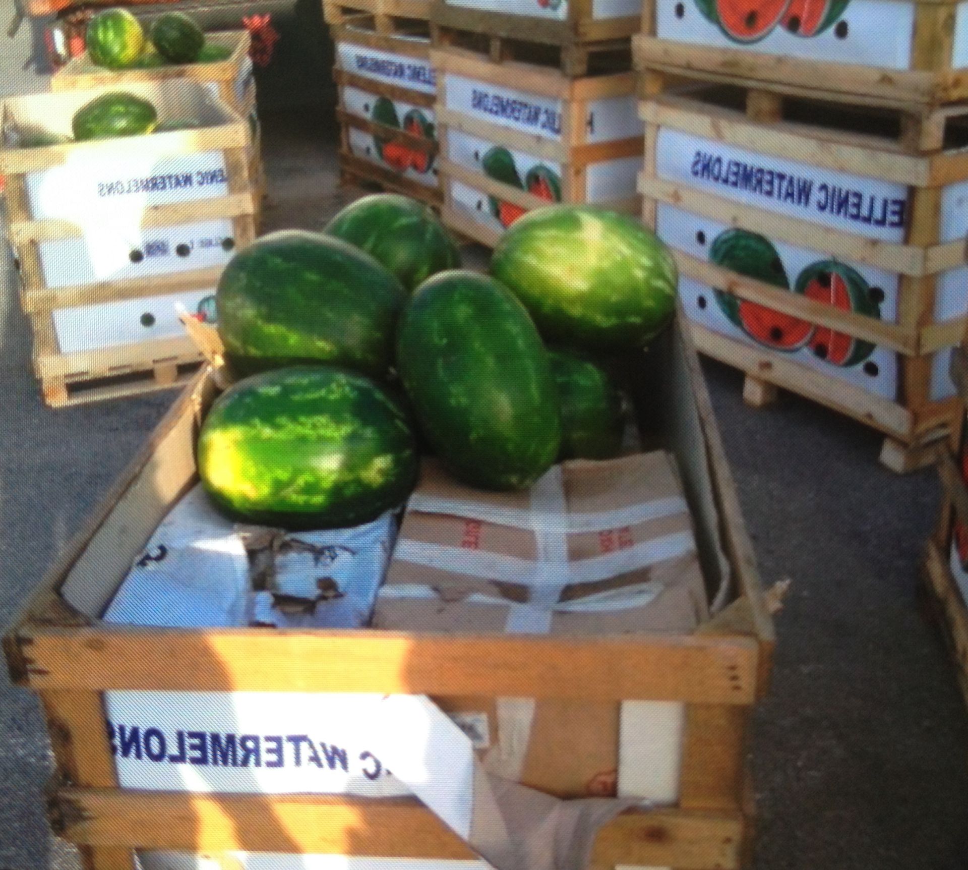 ΦΩΤΟ-150 κιλά χασίς σε φορτηγό με καρπούζια