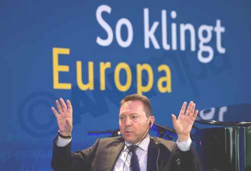 Στουρνάρας: Θα διαφυλάξουμε τις Θερμοπύλες