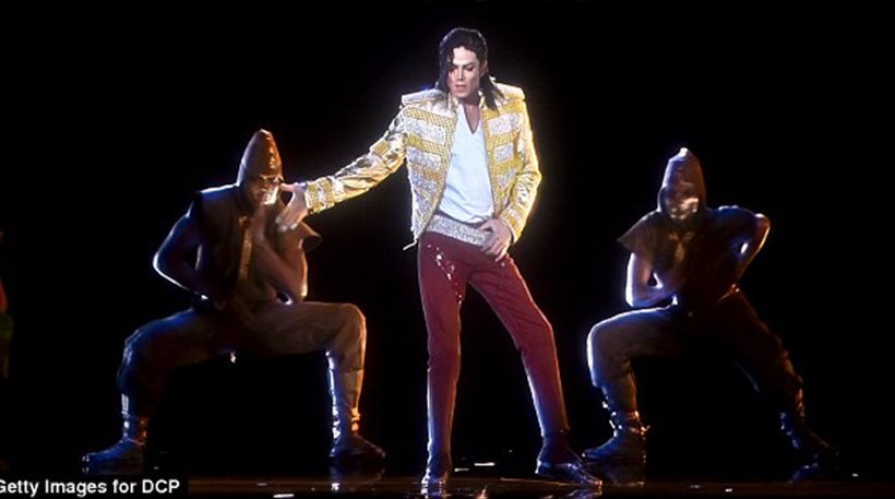 ΒΙΝΤΕΟ-ΦΩΤΟ-Μάικλ Τζάκσον-5 χρόνια μετά θάνατον “πουλάει”