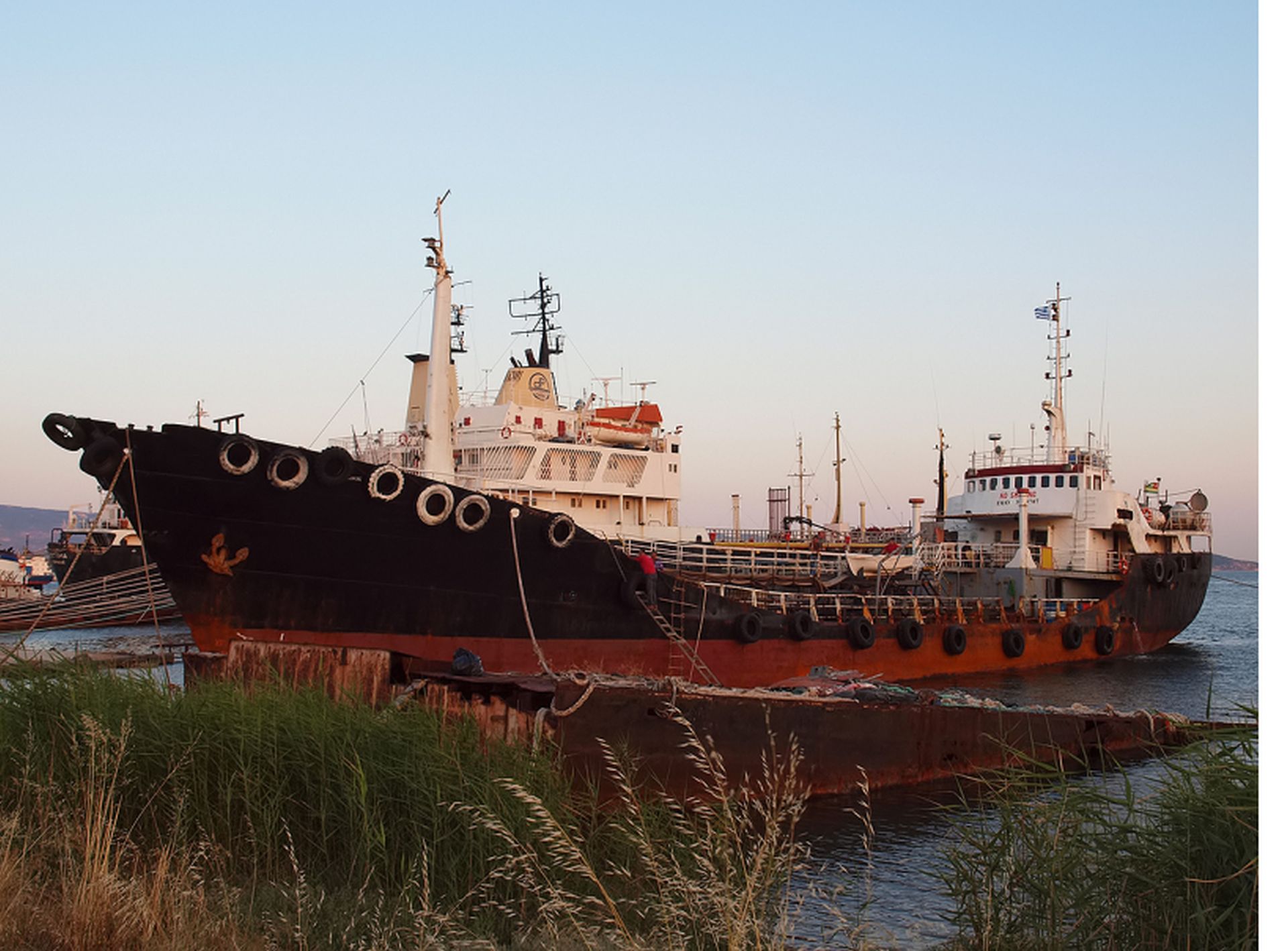 ΦΩΤΟ από το εσωτερικό του πλοίου του “θανάτου”