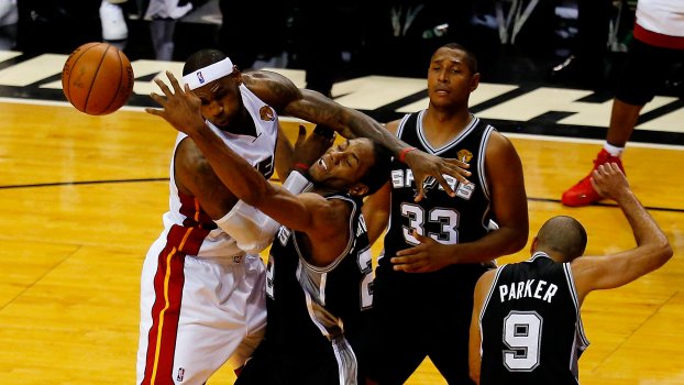 «Οργίασαν» οι Σπερς και έκαναν το break