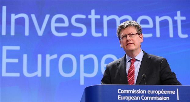 Τις πολιτικές λιτότητας καταδικάζει Επίτροπος της Κομισιόν