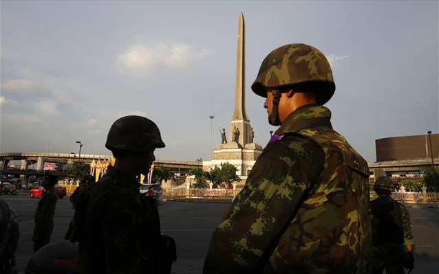 Ταϊλάνδη-Η χούντα ήρε την απαγόρευση κυκλοφορίας