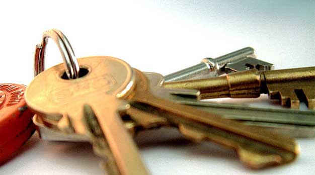 Καθηγήτριες και μαθητές εγκλωβίστηκαν σε αίθουσα σχολείου