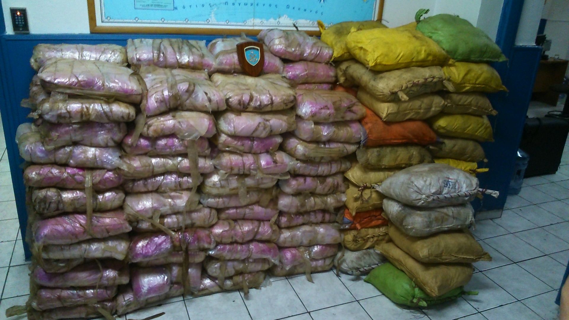 Στον εισαγγελέα οι 14 κατηγορούμενοι για την υπόθεση ηρωίνης