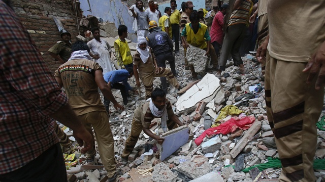 20 νεκροί στην Ινδία από κατάρρευση κτιρίου