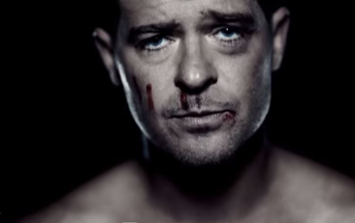 ΒΙΝΤΕΟ-Έτσι ο Robin Thickie διεκδικεί πίσω τη γυναίκα του