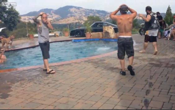 ΒΙΝΤΕΟ-Έκανε… παπάκι τη μηχανή