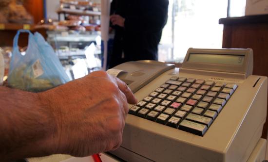 “Λαβράκια” έβγαλαν οι φορολογικοί έλεγχοι