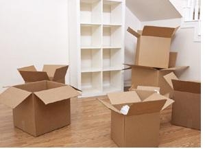 ΦΩΤΟ-Έχει μετακομίσει 56 φορές μέσα σε 13 χρόνια