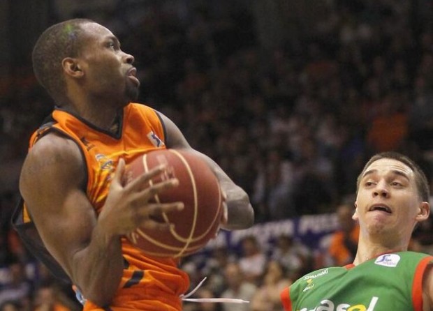 Κοντά σε Λαφαγιέτ ο Ολυμπιακός