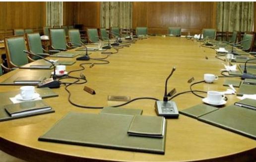 Προ των πυλών ο ανασχηματισμός