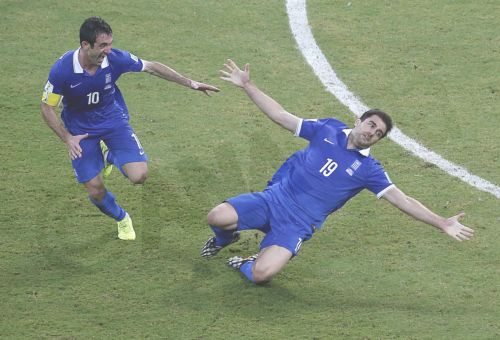 ΦΩΤΟ-Τρελά πανηγύρια από τους διεθνείς