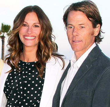 ΒΙΝΤΕΟ-Η ζήλεια της την οδηγεί στο διαζύγιο