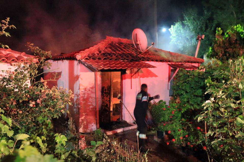 Σπίτι έγινε παρανάλωμα του πυρός στην Ιστιαία