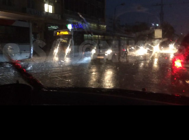 ΒΙΝΤΕΟ-Πλημμύρισε η Εγνατία Οδός