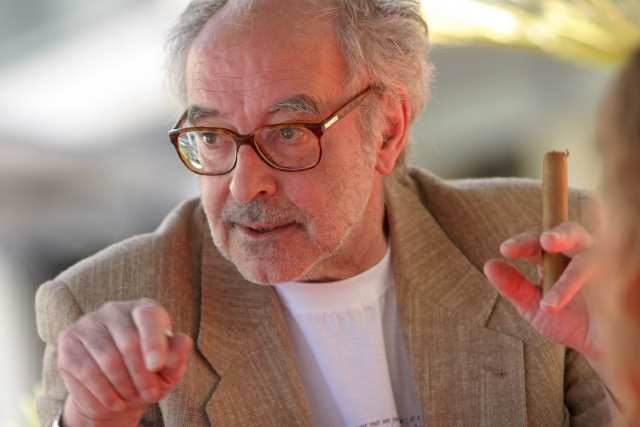 “Ο Ολάντ πρέπει να διορίσει τη Λεπέν πρωθυπουργό”