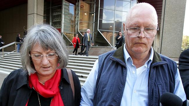 Νεκροί οι γονείς που σκότωσαν τον γιο τους “από αγάπη”