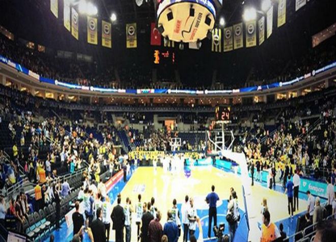 ΦΩΤΟ-Πρωταθλήτρια στα… χαρτιά η Φενέρ