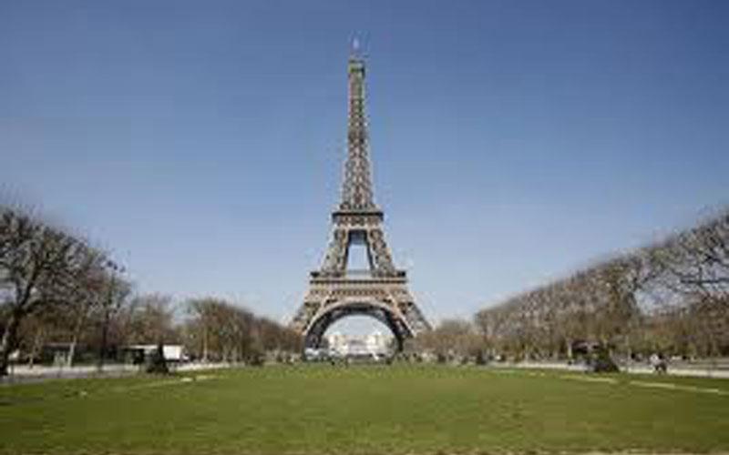 Άνοιξε ο Πύργος του Άιφελ