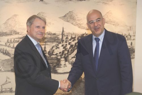 Χαν: Κονδύλια για τις μικρομεσαίες επιχειρήσεις στην Ελλάδα