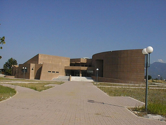 Αναστέλλει την λειτουργία του το ΤΕΙ Στερεάς Ελλάδας