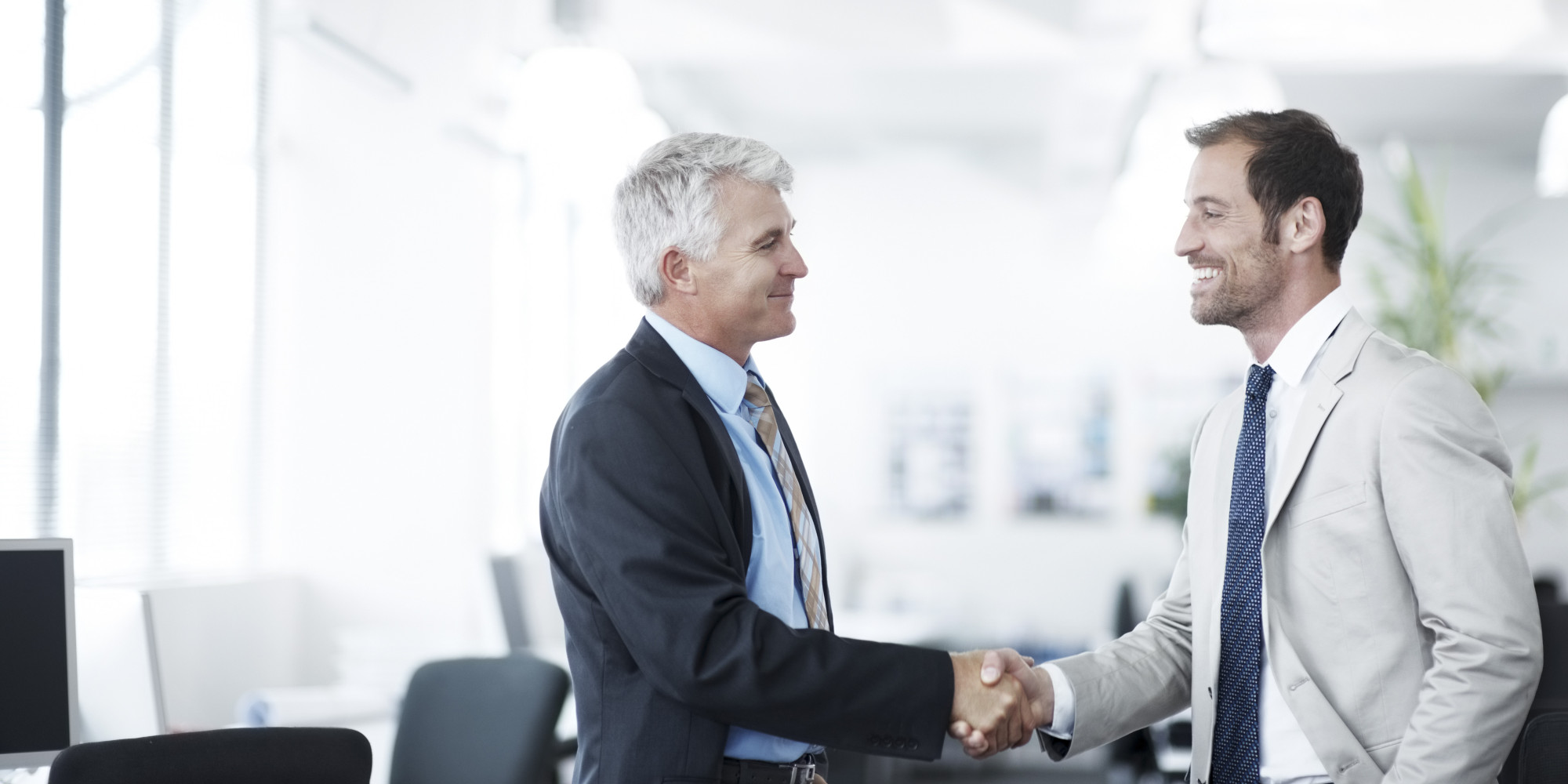 “Μπόνους” ο 13ος μισθός