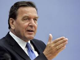 Σρέντερ: Να δώσουμε χρόνο στους εταίρους μας