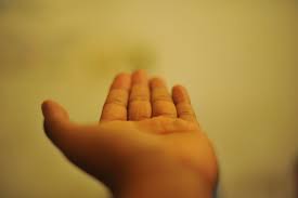 Τεστ DNA σε ξανθό παιδί οικογένειας Ρομά στη Ρόδο