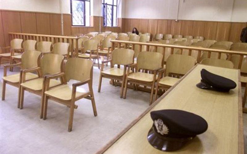 Υπάλληλοι του ΣΔΟΕ καταδικάστηκαν για “φακελάκι”