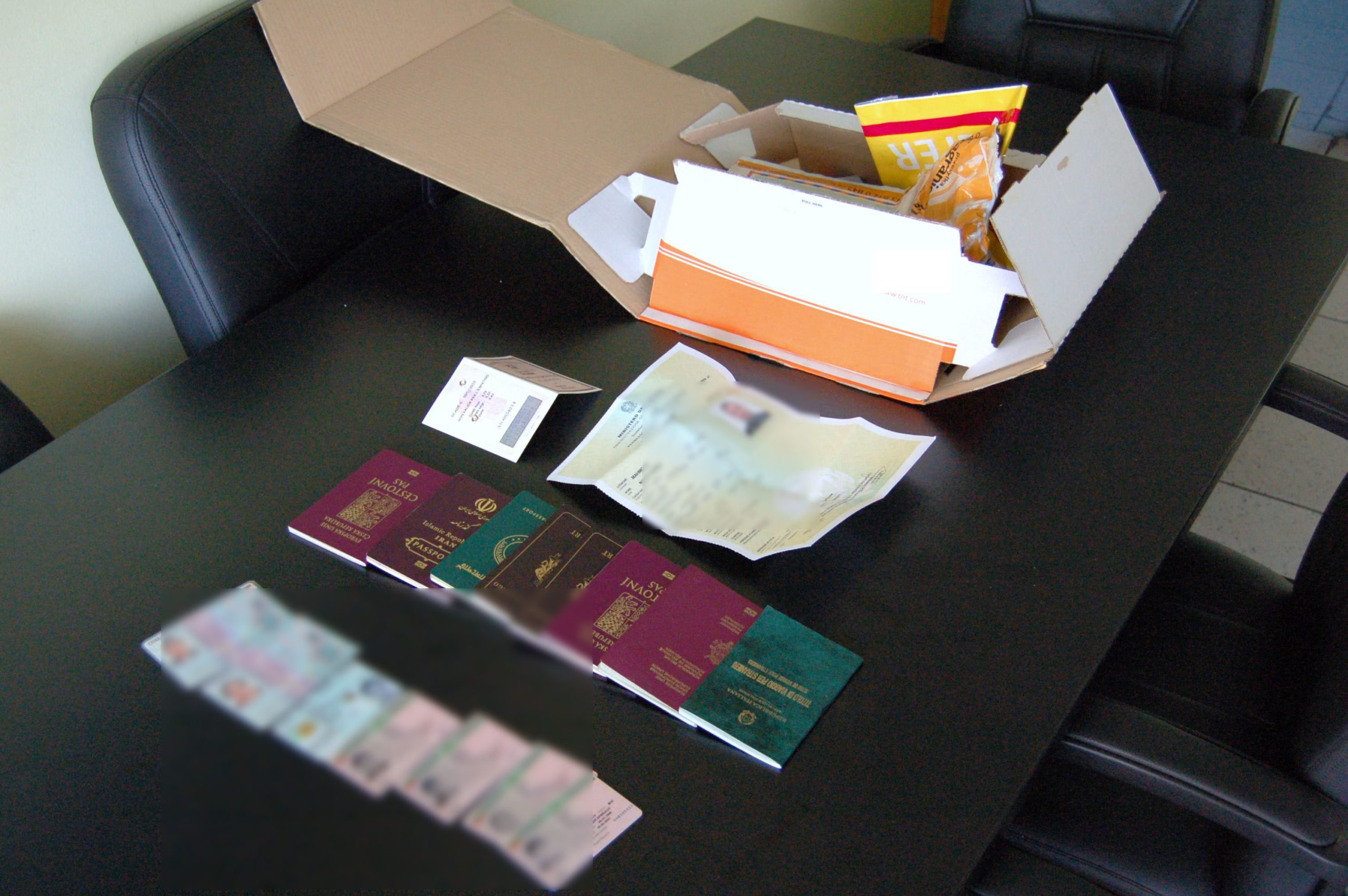 Συνελήφθησαν για πλαστογραφία