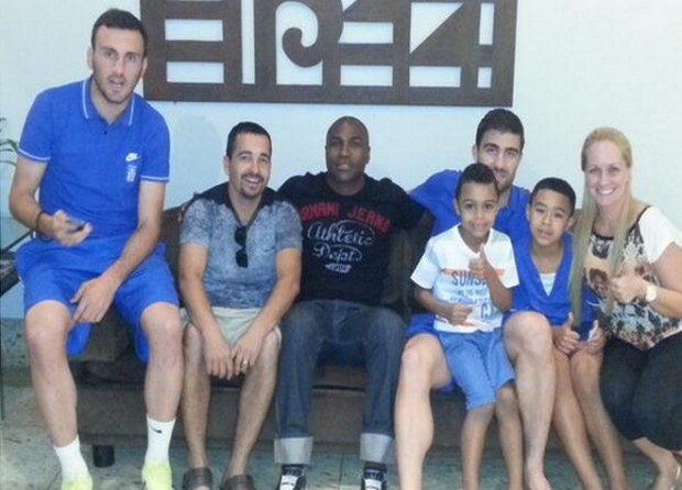 ΦΩΤΟ-Ένας φίλος απ’ τα παλιά στο ξενοδοχείο της Εθνικής