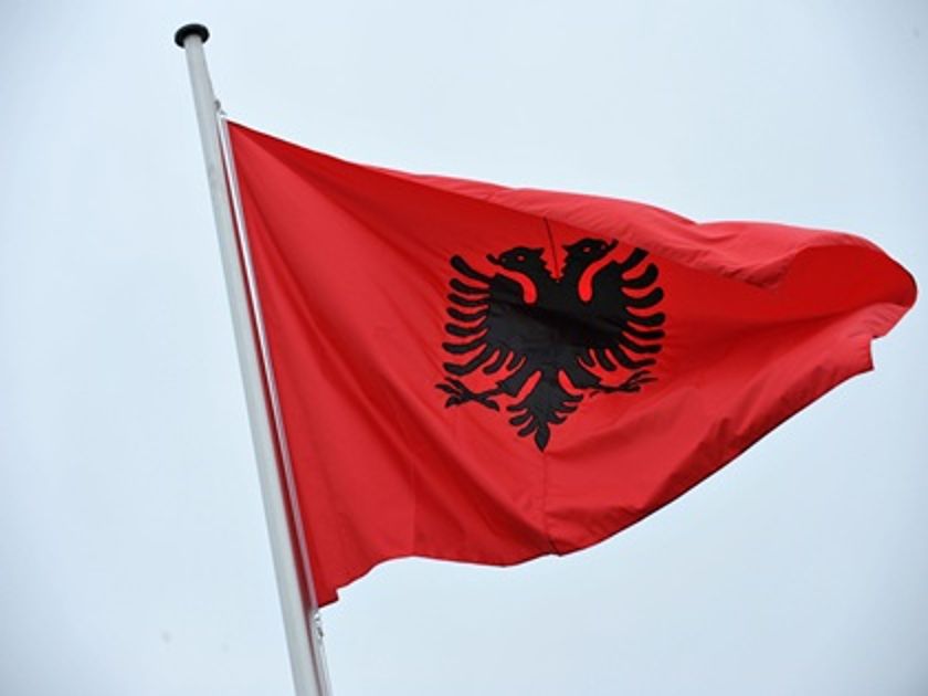 Και επίσημα υποψήφια προς ένταξη στην ΕΕ η Αλβανία