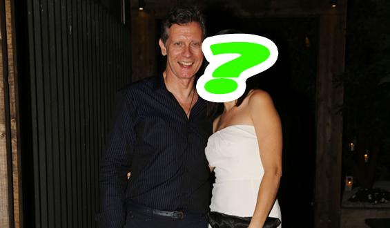 ΦΩΤΟ-Η σύζυγος του Σαββιδάκη