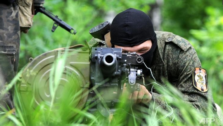 Ντονέτσκ-Ένοπλοι κατέλαβαν το κτίριο της Κεντρικής Τράπεζας