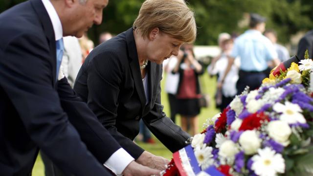 Η Μέρκελ ευχαρίστησε τους Συμμάχους για τις θυσίες κατά του ναζισμού