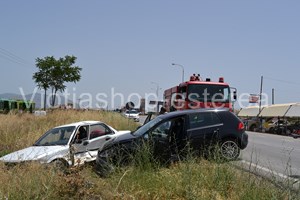 ΒΙΝΤΕΟ-Ένας τραυματίας από «καραμπόλα» στην Θήβα