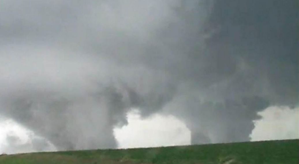 Ένας νεκρός και 16 τραυματίες στη Νεμπράσκα