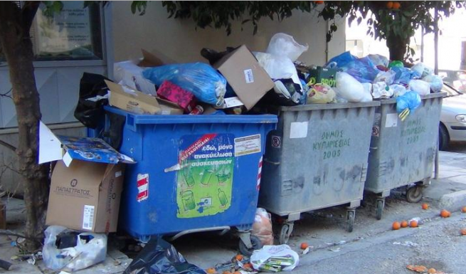 Τα σκουπίδια “πνίγουν” την Τριφυλία