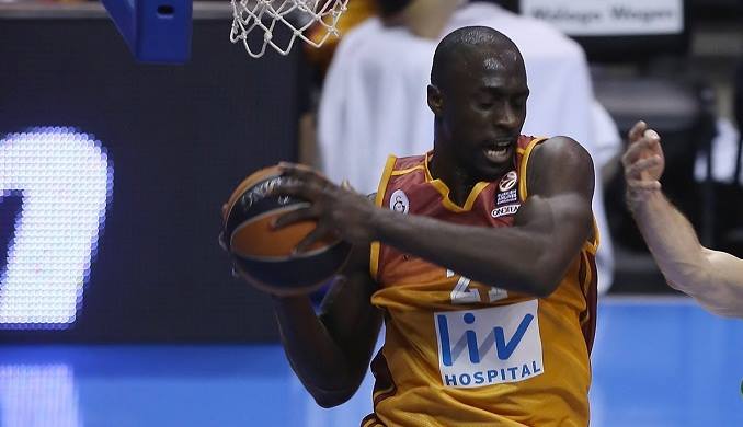 Ανακοίνωσε Μενσά – Μπονσού ο Ολυμπιακός